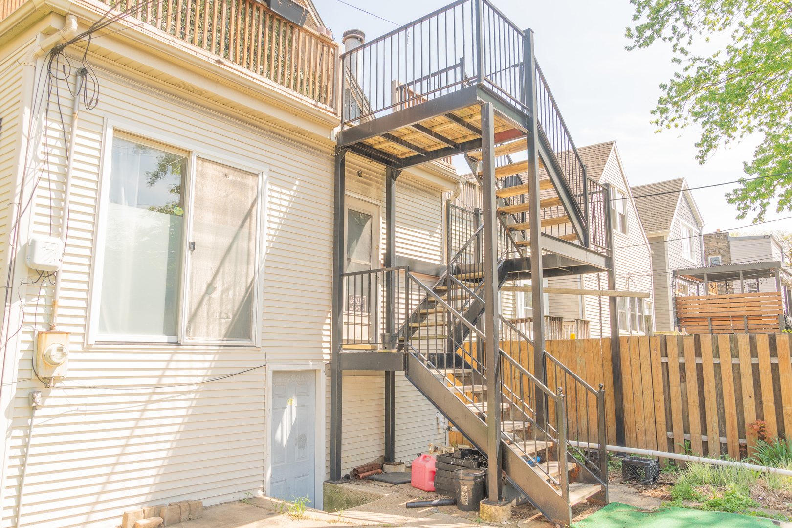2920 N Richmond Street, Chicago, IL 60618