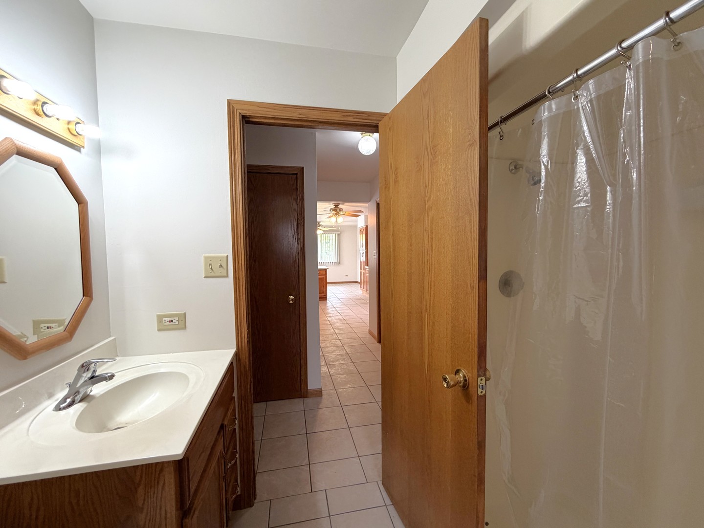 901 Lark Street, Peotone, IL 60468