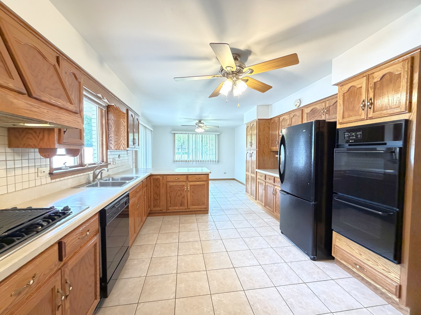 901 Lark Street, Peotone, IL 60468