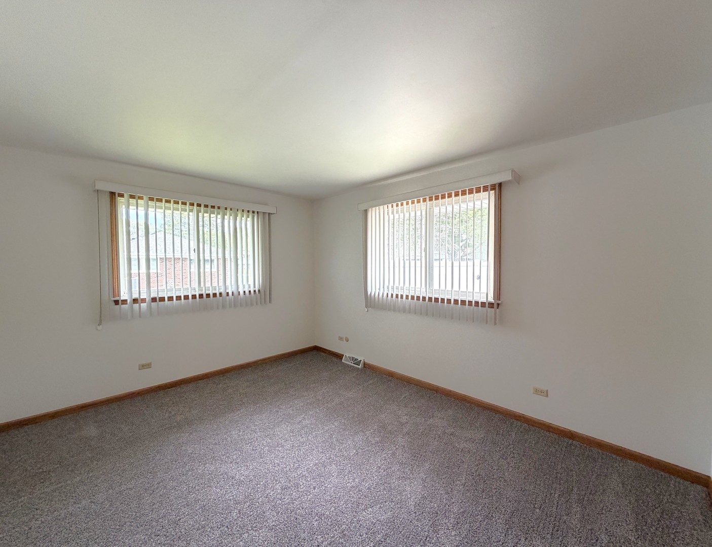 901 Lark Street, Peotone, IL 60468