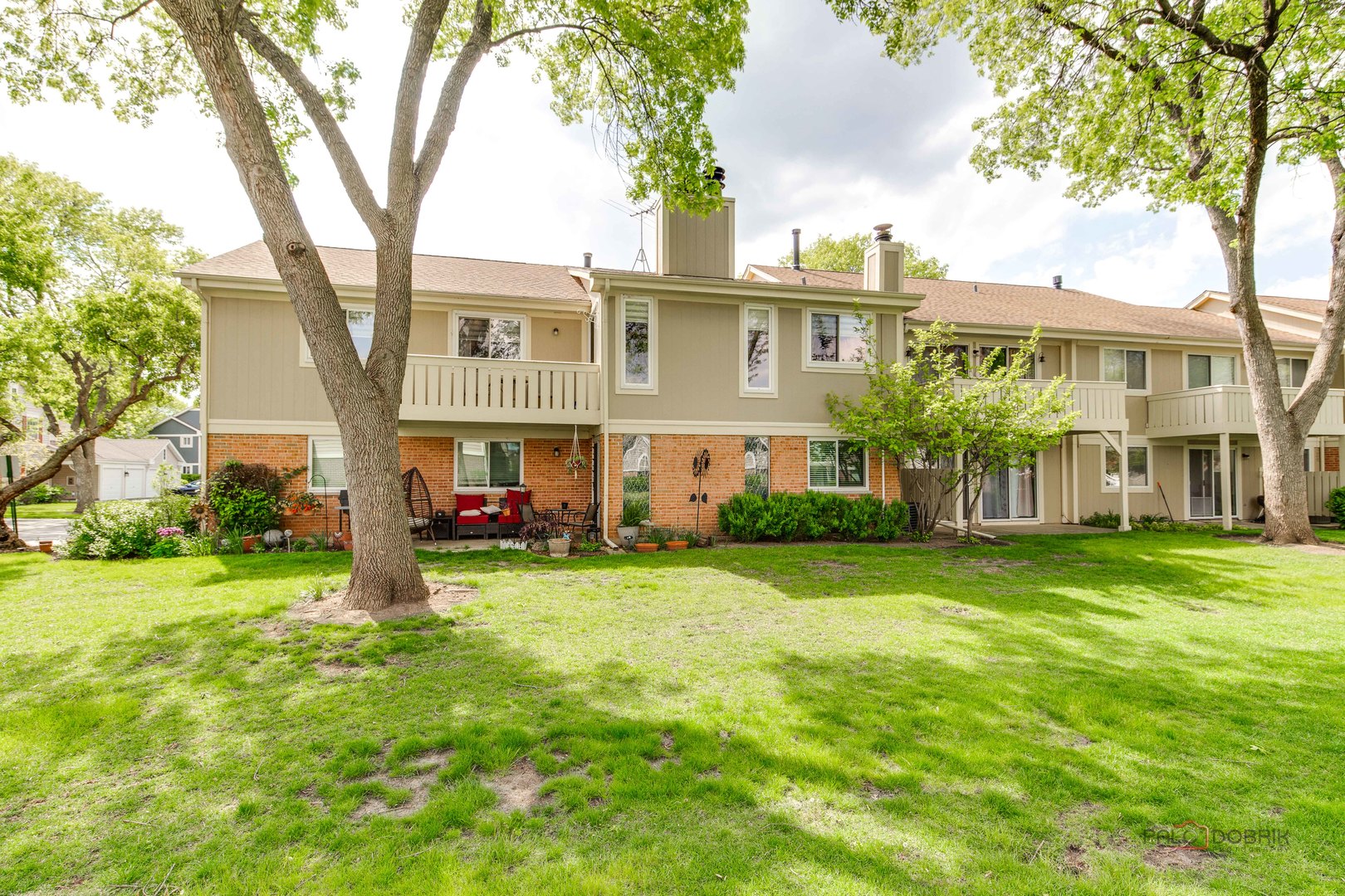 136 Wolcott Court #O2, Schaumburg, IL 60193