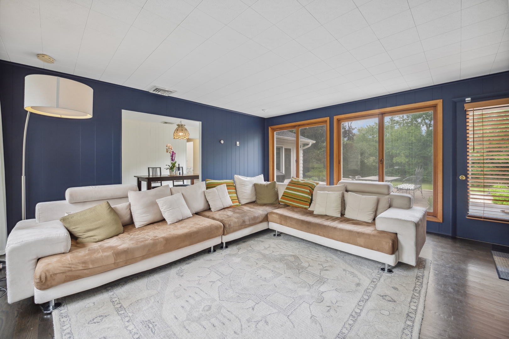 853 Happ Road, Northfield, IL 60093