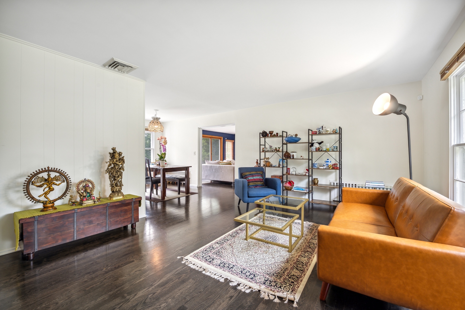 853 Happ Road, Northfield, IL 60093