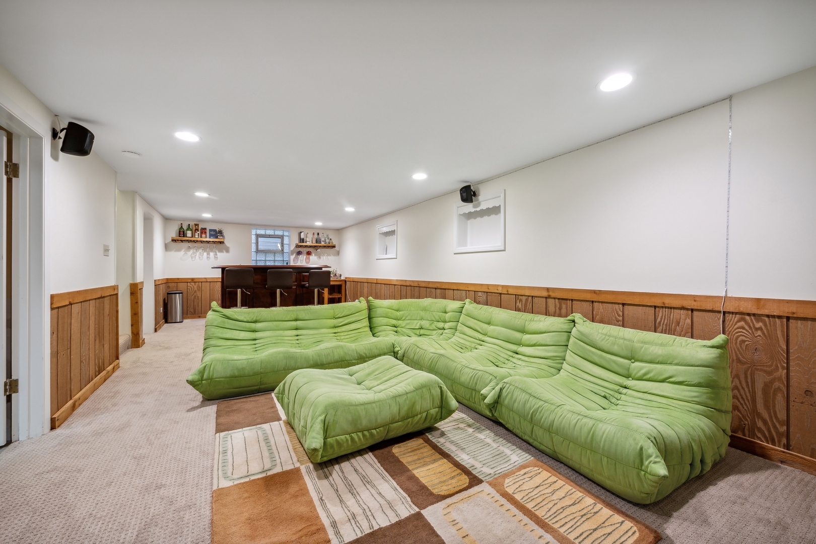 853 Happ Road, Northfield, IL 60093