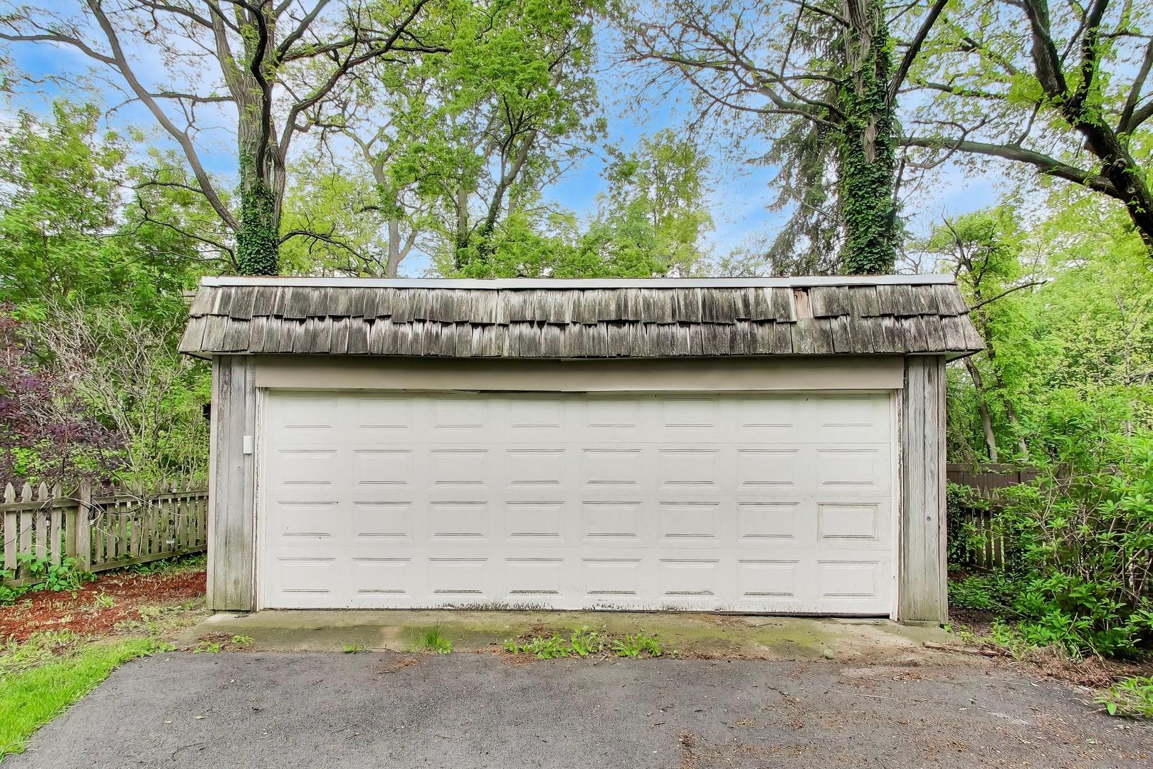 400 S Crescent Avenue, Park Ridge, IL 60068