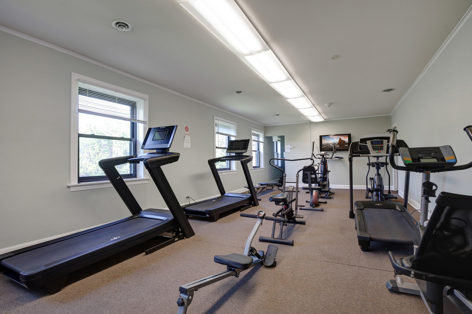 9335 LANDINGS Lane #307, Des Plaines, IL 60016