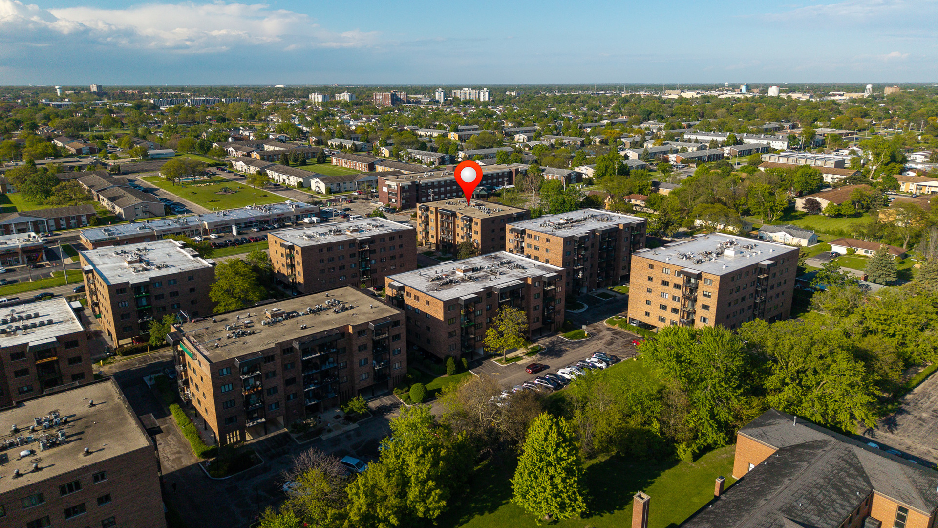 9335 LANDINGS Lane #307, Des Plaines, IL 60016