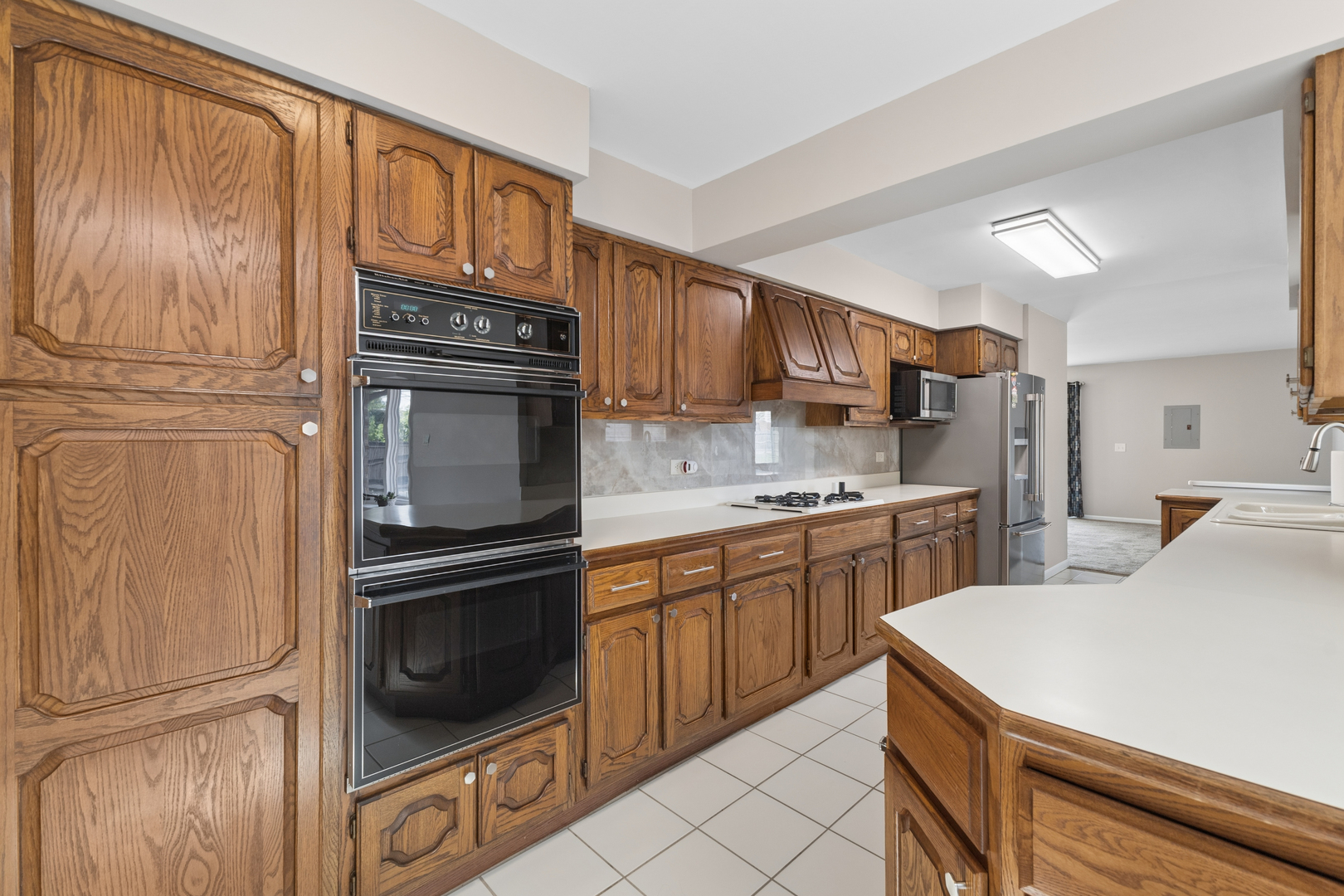 6923 Elder Court, Bridgeview, IL 60455