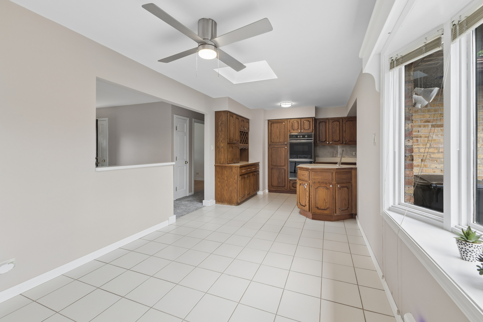 6923 Elder Court, Bridgeview, IL 60455