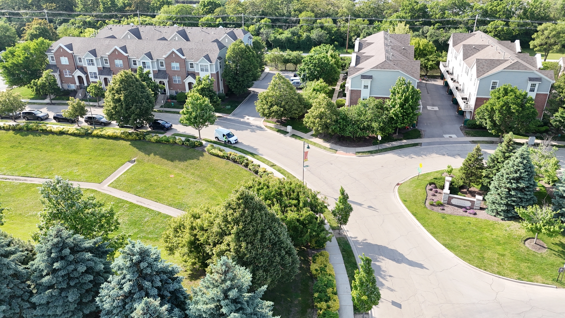55 Grace Court #8-27, Lemont, IL 60439