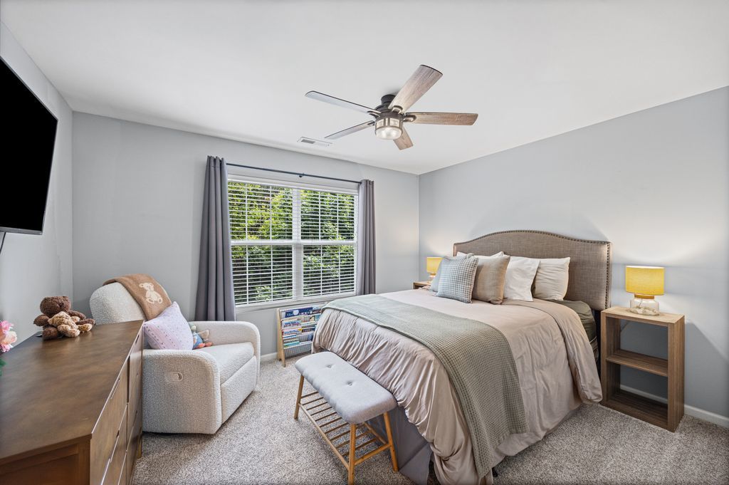 55 Grace Court #8-27, Lemont, IL 60439