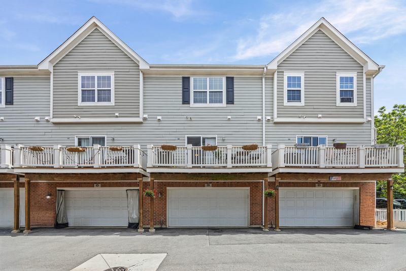 55 Grace Court #8-27, Lemont, IL 60439