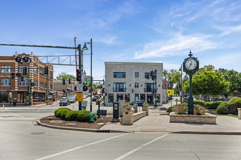55 Grace Court #8-27, Lemont, IL 60439