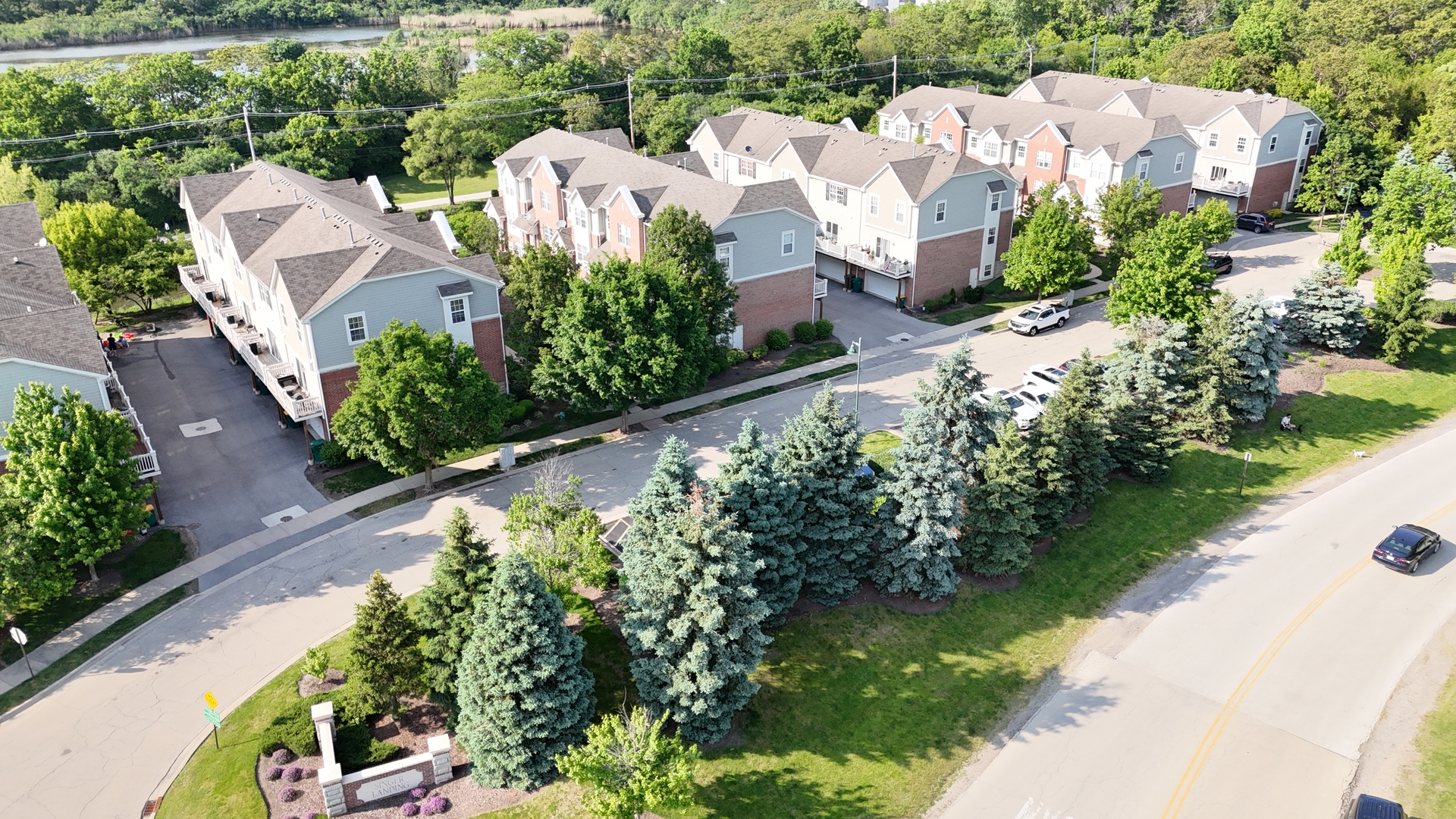 55 Grace Court #8-27, Lemont, IL 60439