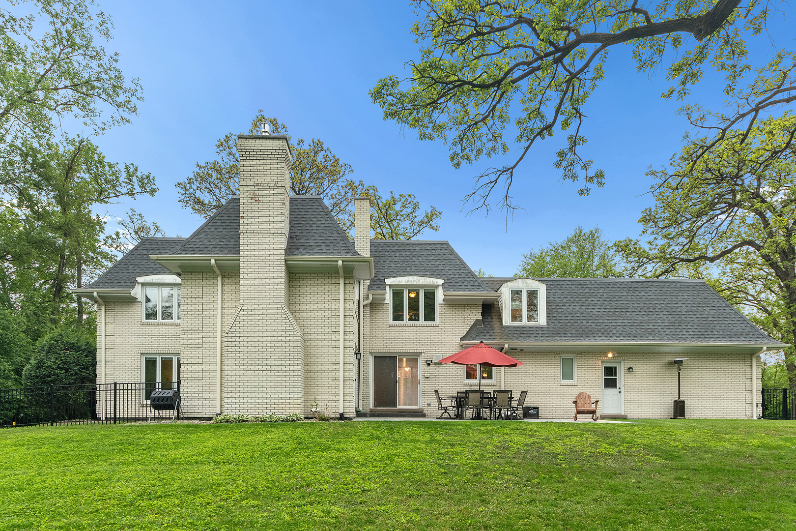 8002 W 127th Street, Palos Park, IL 60464