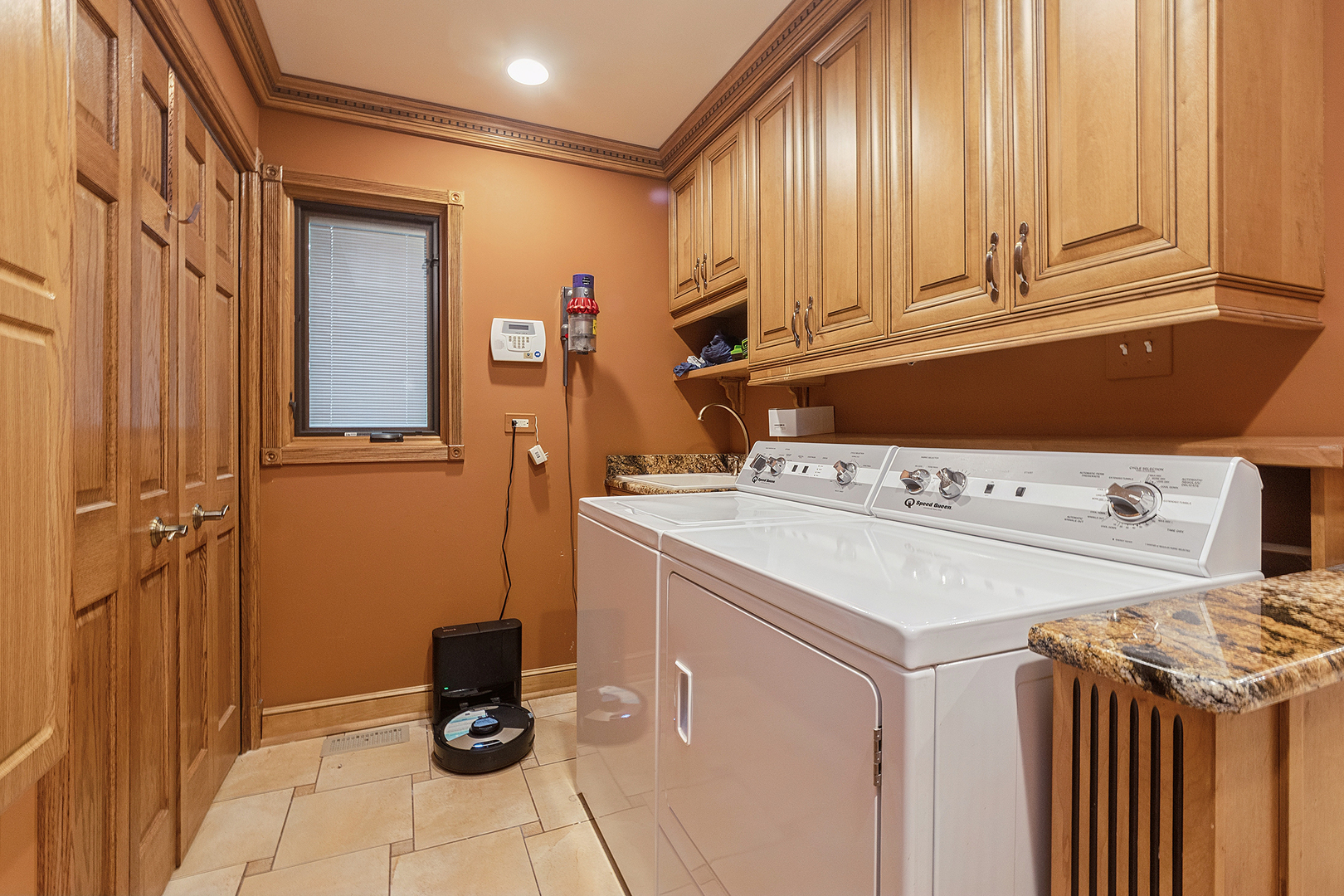 8002 W 127th Street, Palos Park, IL 60464