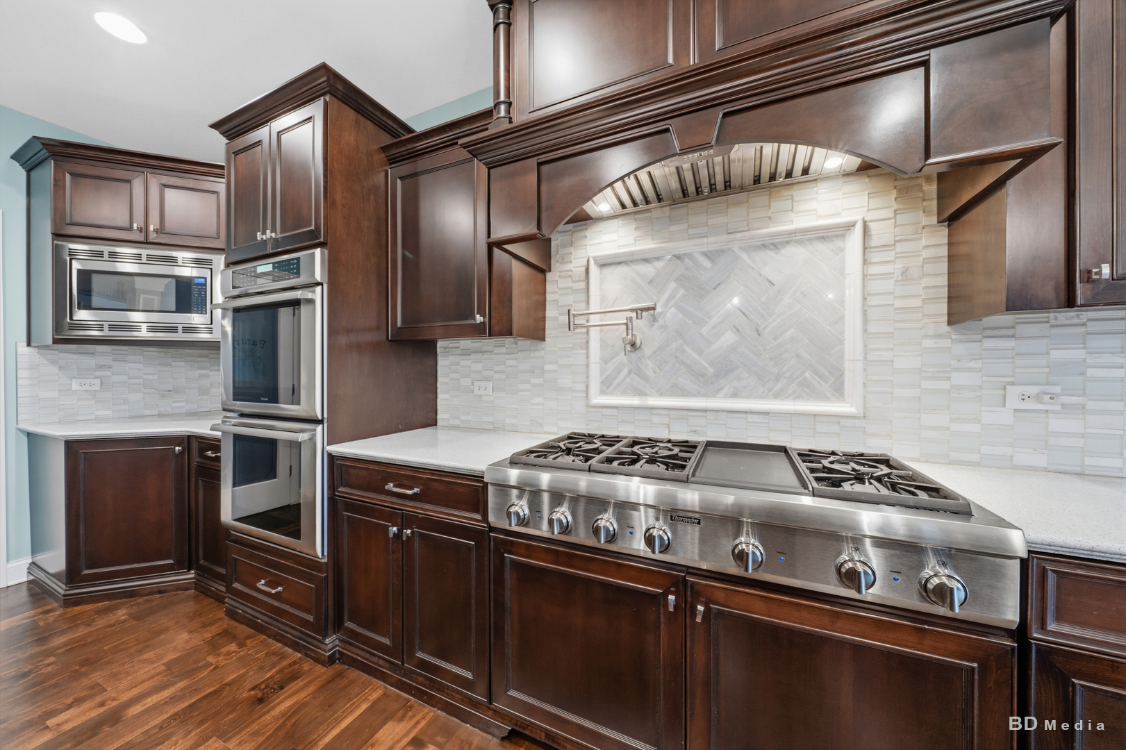 23296 Sunburst Point, Frankfort, IL 60423