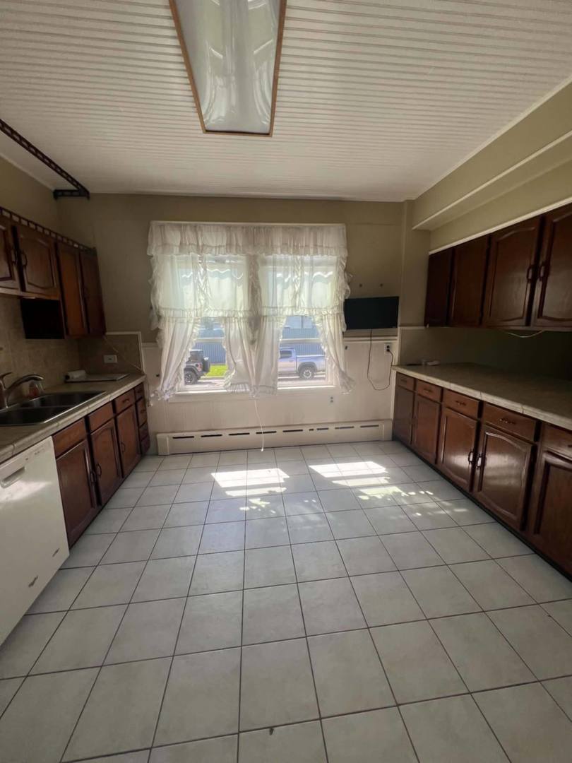 5340 W 30th Street, Cicero, IL 60804