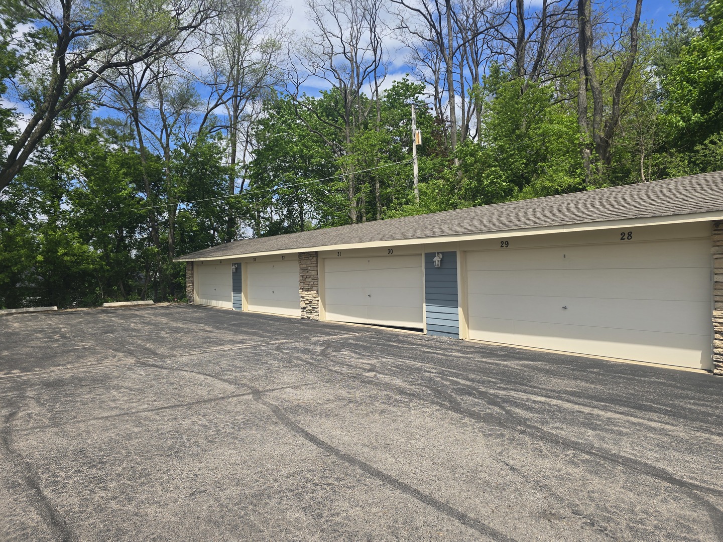 300 Opatrny Drive #222, Fox River Grove, IL 60021