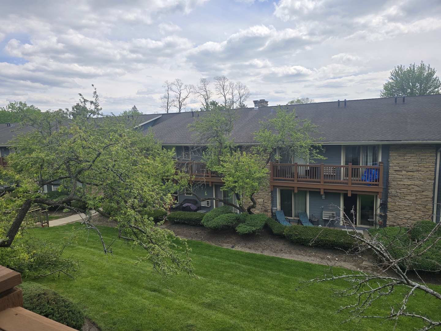 300 Opatrny Drive #222, Fox River Grove, IL 60021