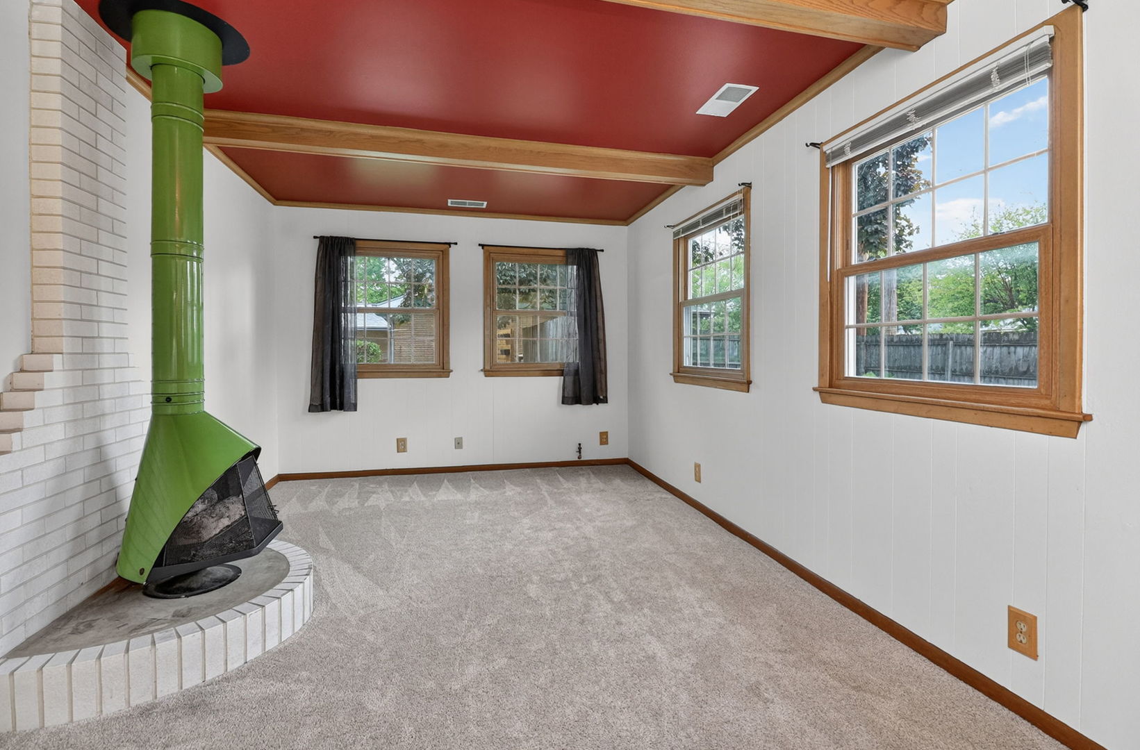 180 Alschuler Drive, Aurora, IL 60506