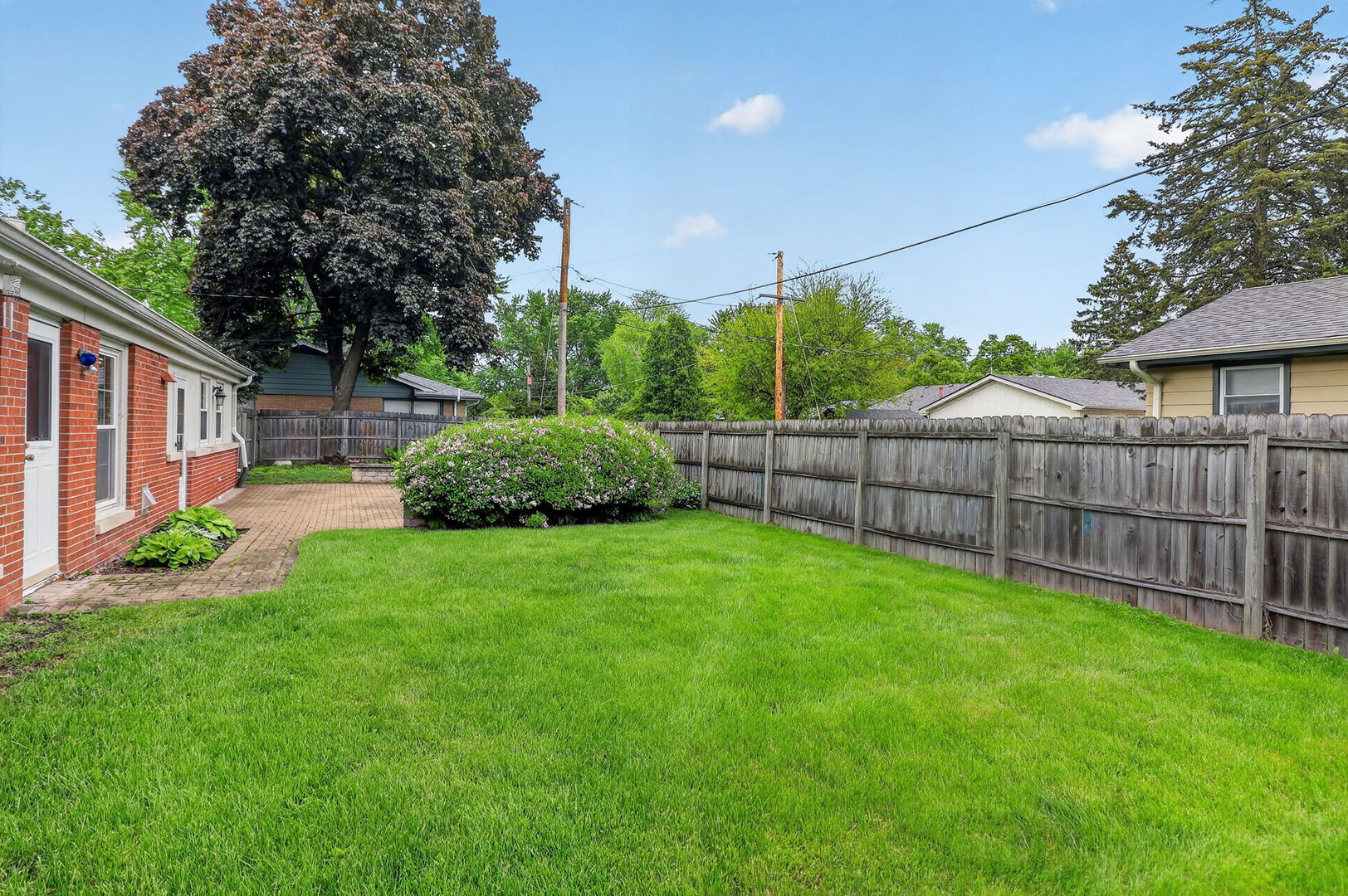 180 Alschuler Drive, Aurora, IL 60506