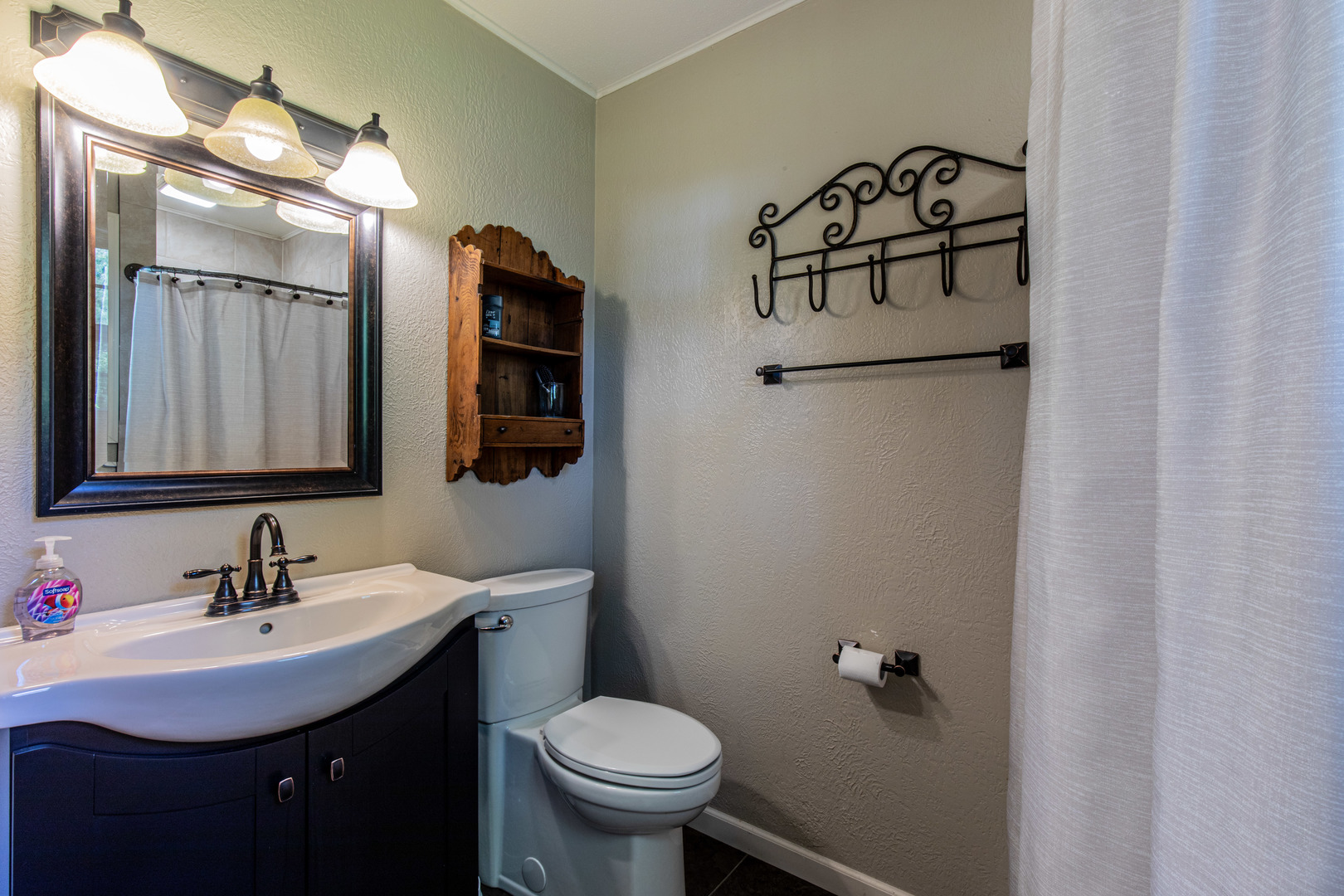 101 W Mill Road, Sheffield, IL 61361