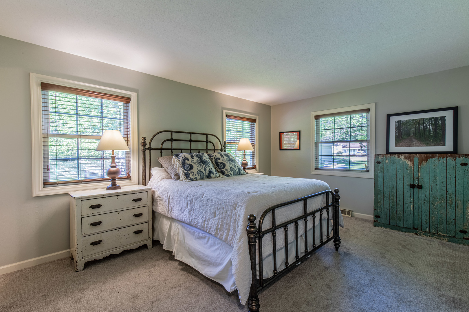 101 W Mill Road, Sheffield, IL 61361