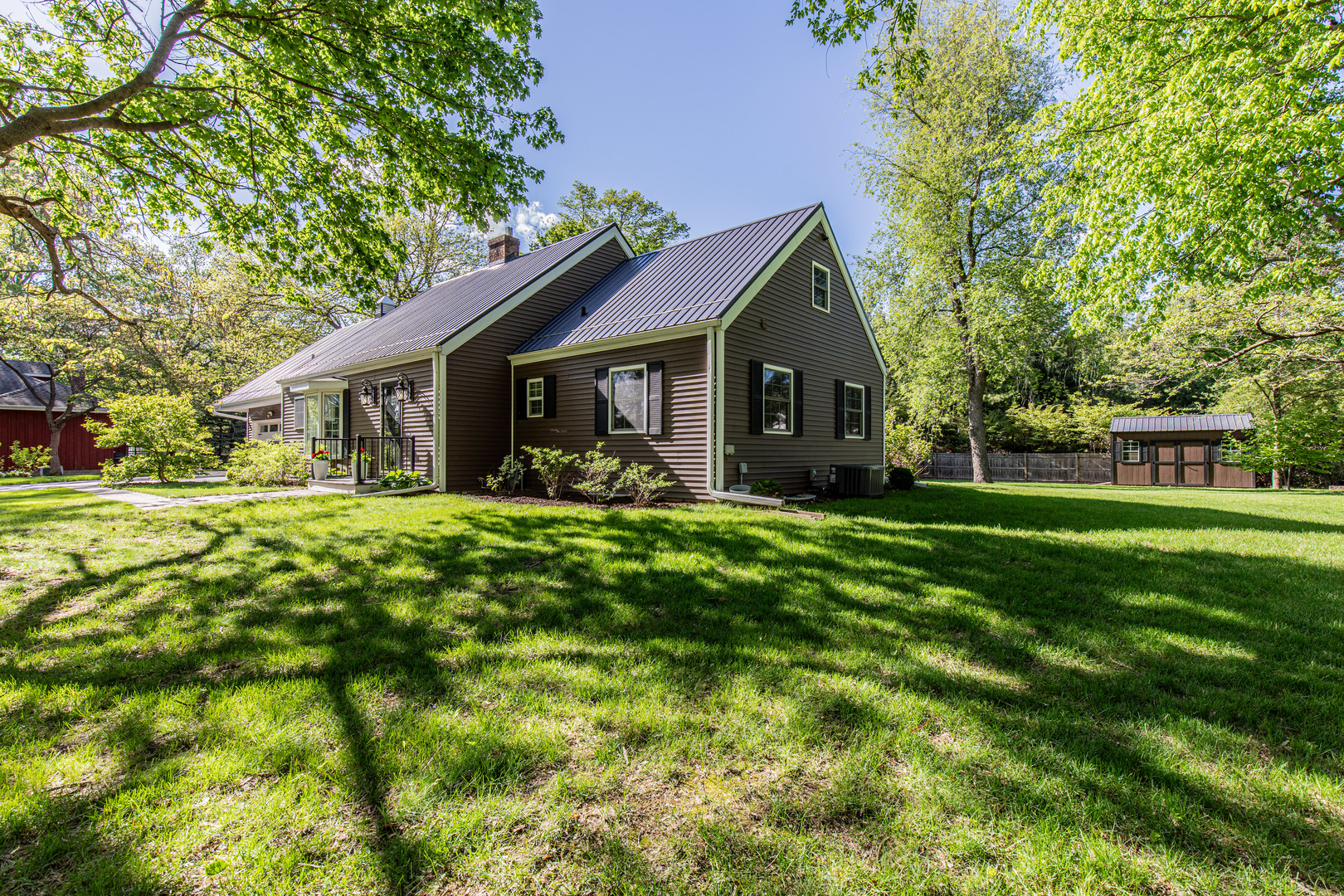 101 W Mill Road, Sheffield, IL 61361