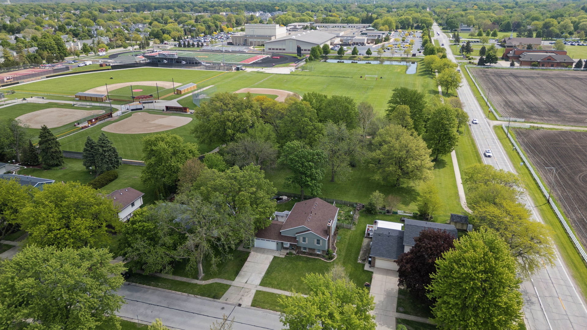 146 Feece Drive, Batavia, IL 60510