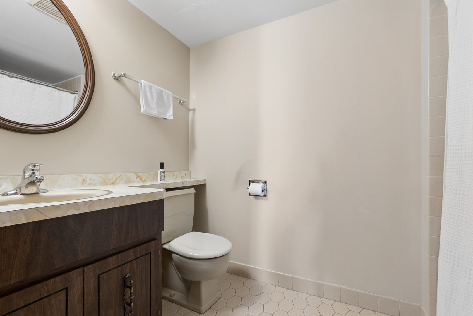 4716 W 106th Place #2B, Oak Lawn, IL 60453