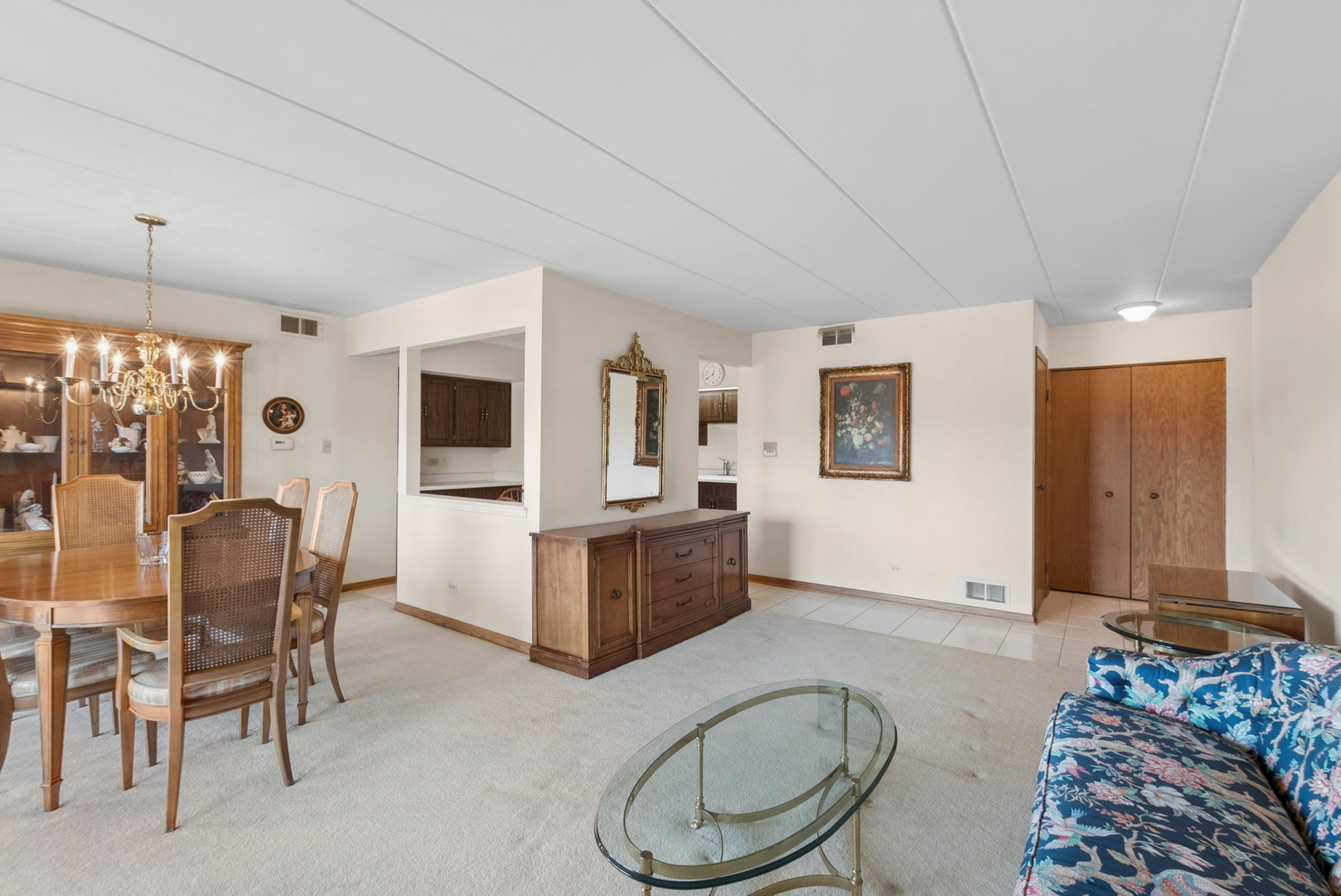 4716 W 106th Place #2B, Oak Lawn, IL 60453