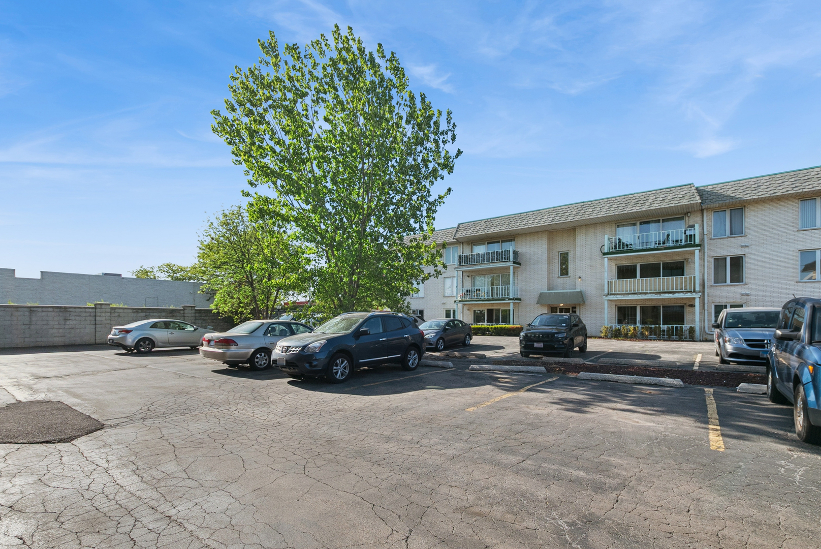 4716 W 106th Place #2B, Oak Lawn, IL 60453
