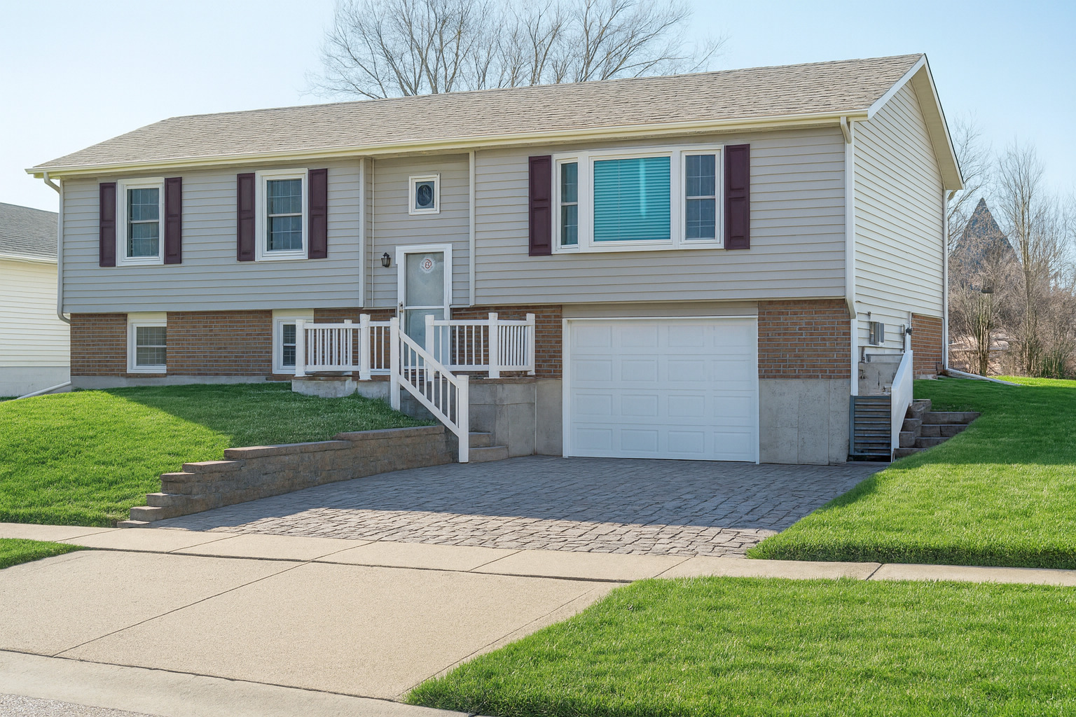 7040 Meadowbrook Lane, Hanover Park, IL 60133