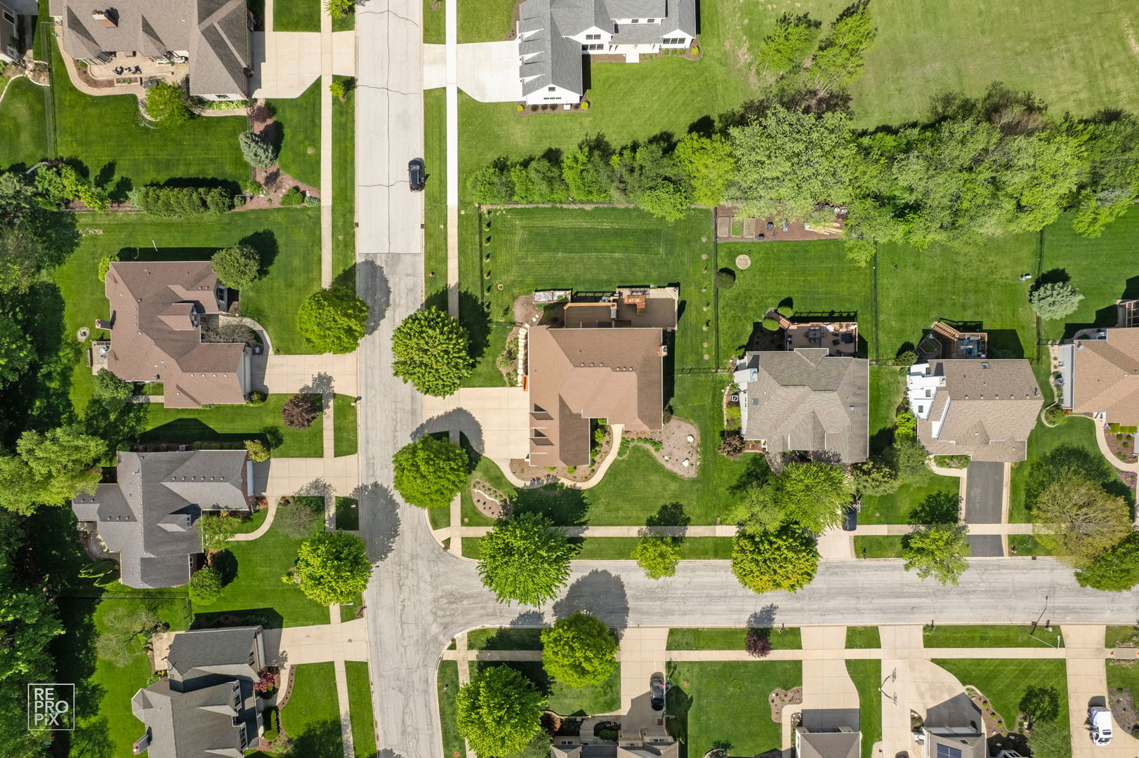600 Willow Street, Sugar Grove, IL 60554