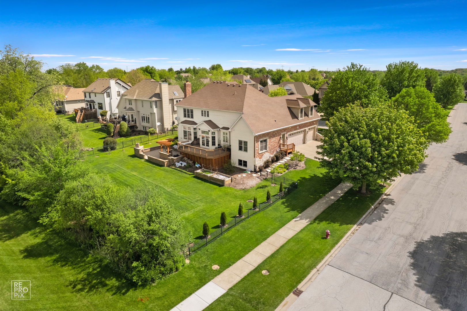 600 Willow Street, Sugar Grove, IL 60554