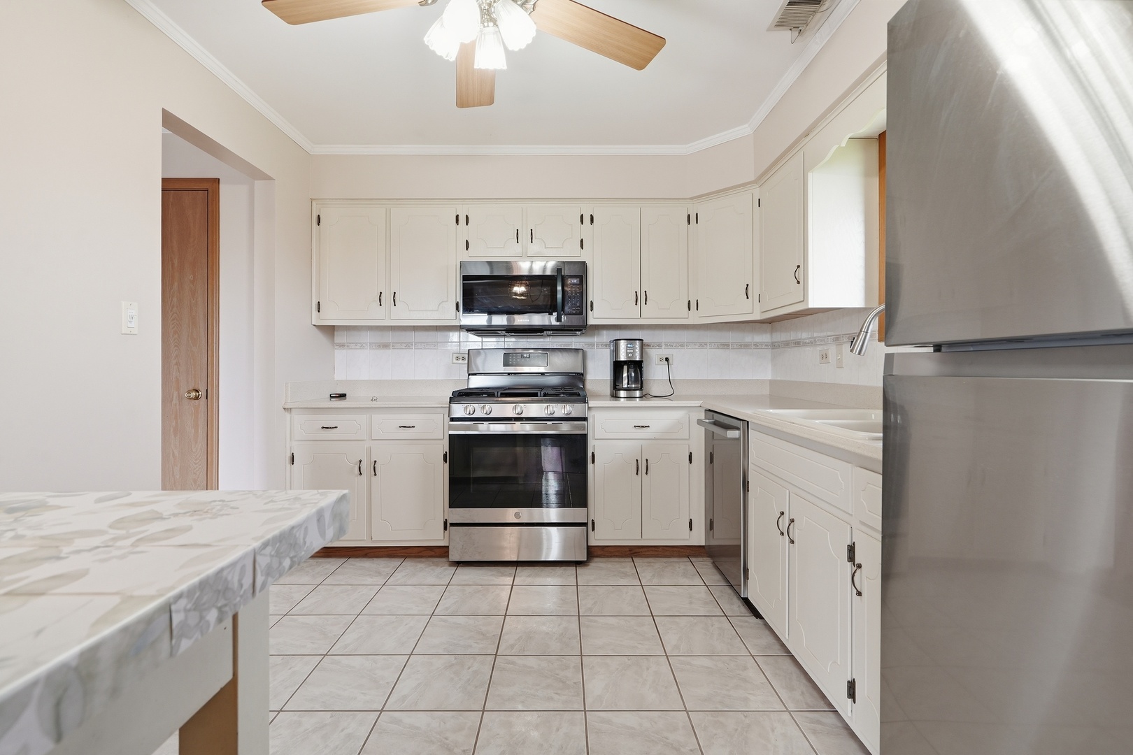 11111 Heritage Drive #3A, Palos Hills, IL 60465
