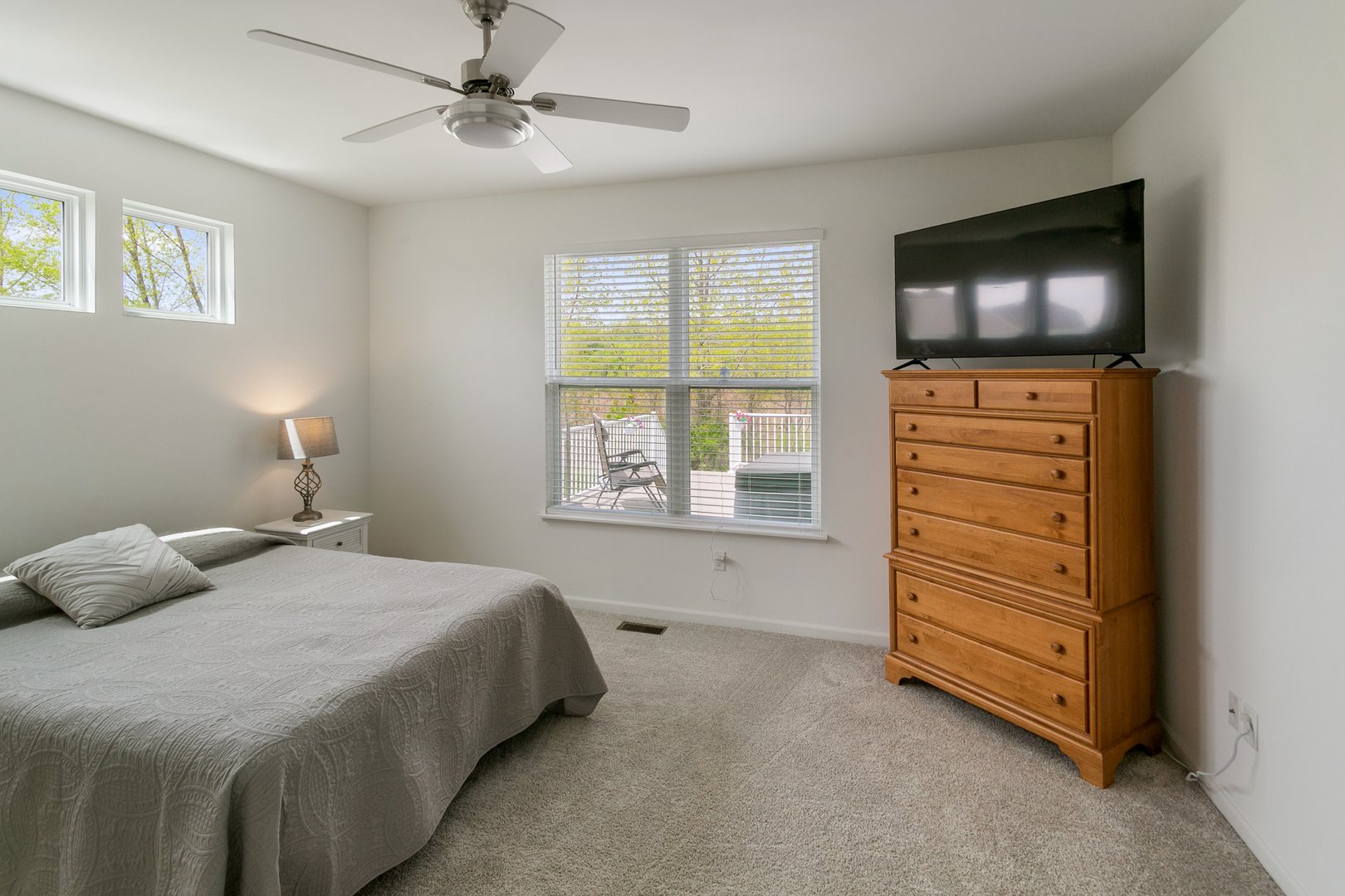 8514 White Oaks Court, Wonder Lake, IL 60097