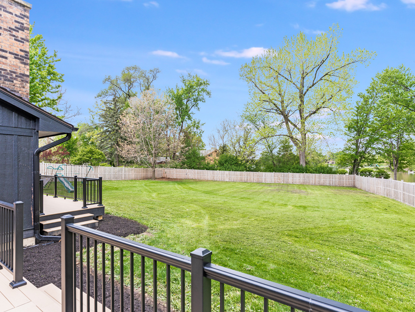8122 Fairmount Avenue, Downers Grove, IL 60516