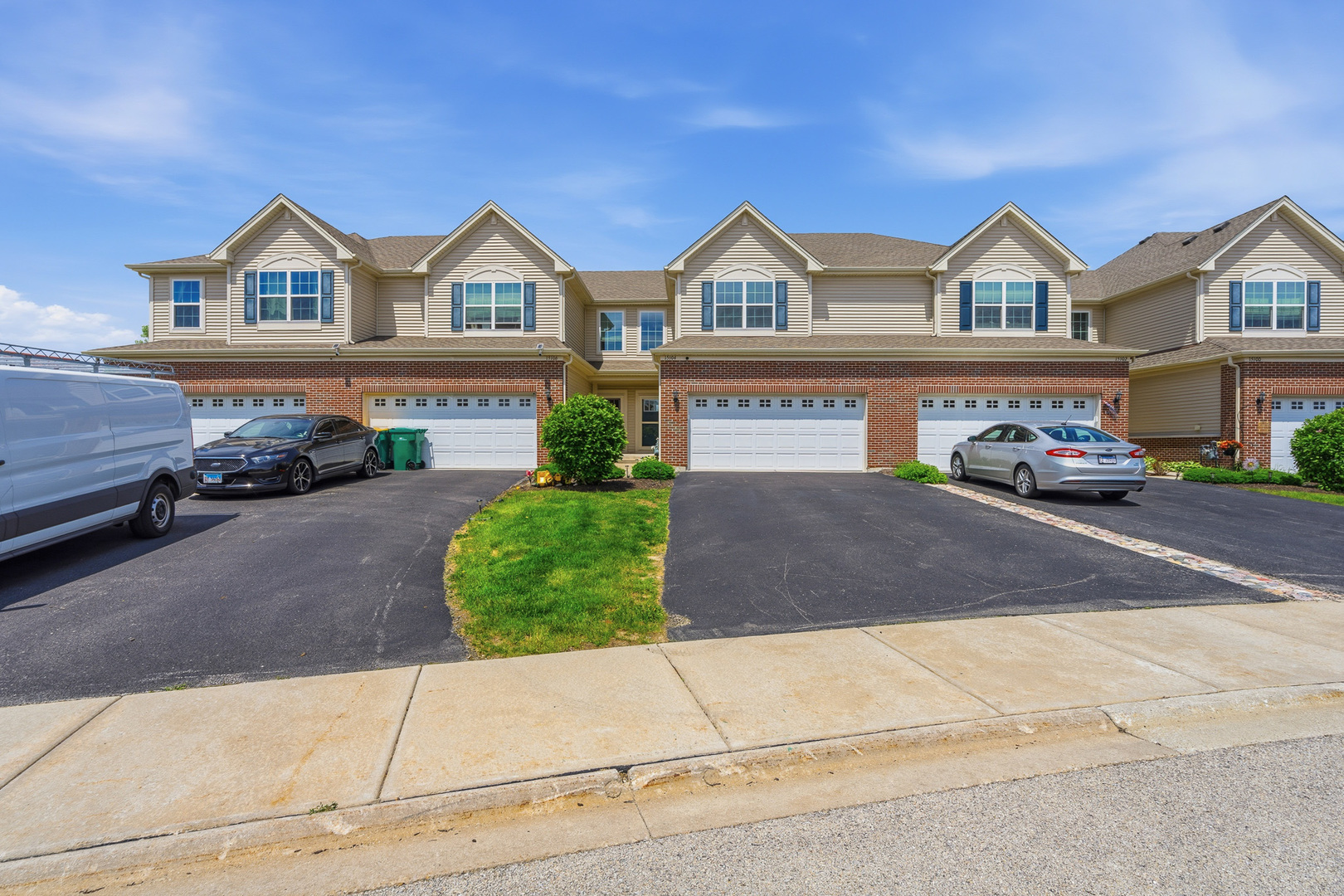 15104 W Quincy Circle, Manhattan, IL 60442