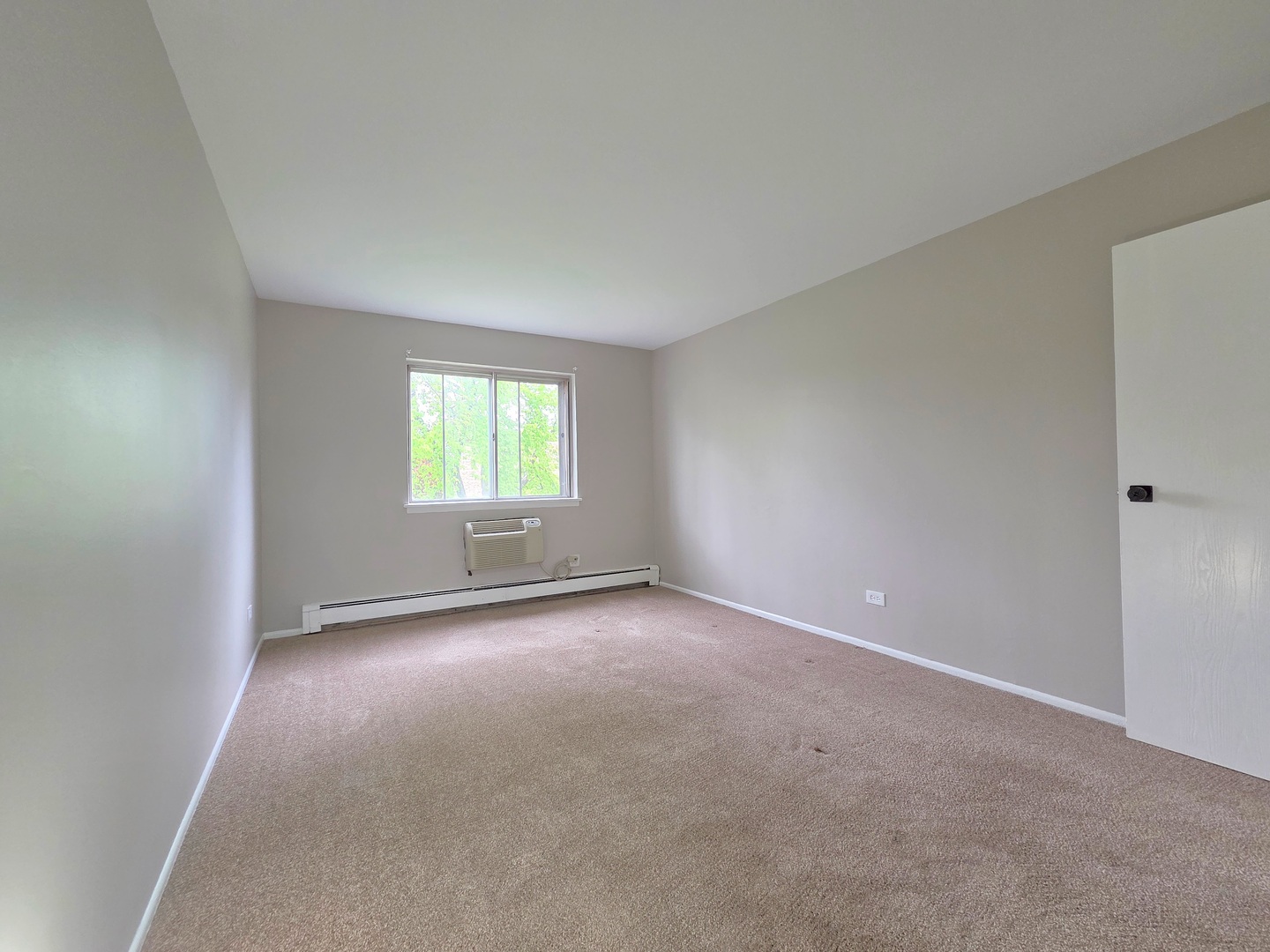 1473 N WINSLOWE Drive #202, Palatine, IL 60074