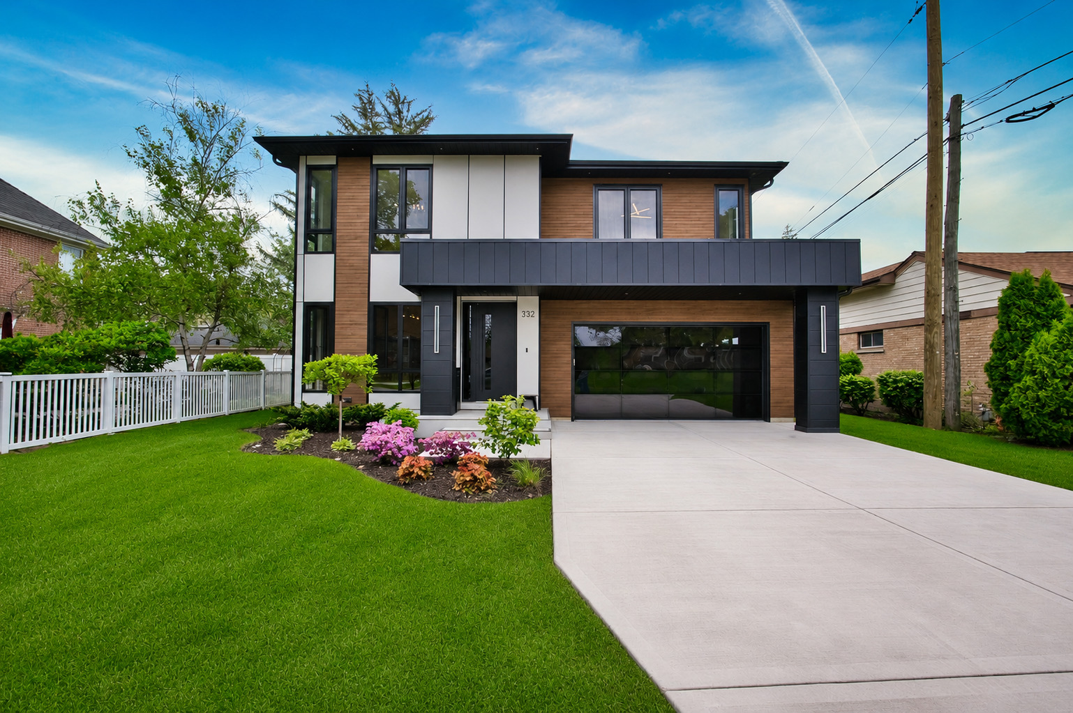 332 W Fremont Avenue, Elmhurst, IL 60126