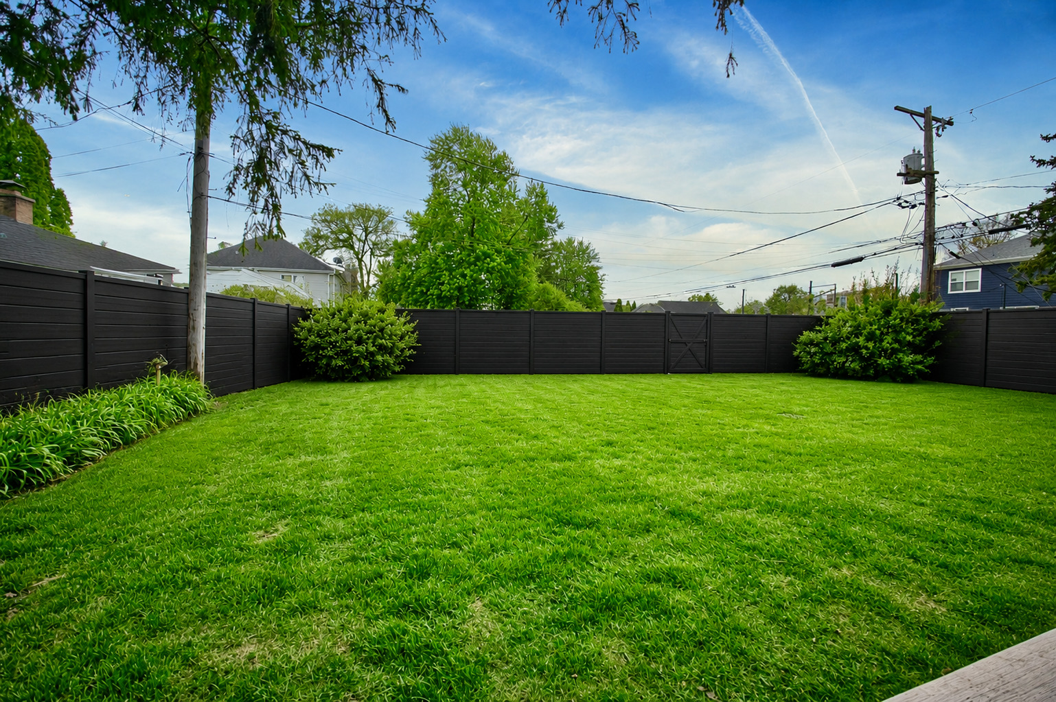 332 W Fremont Avenue, Elmhurst, IL 60126