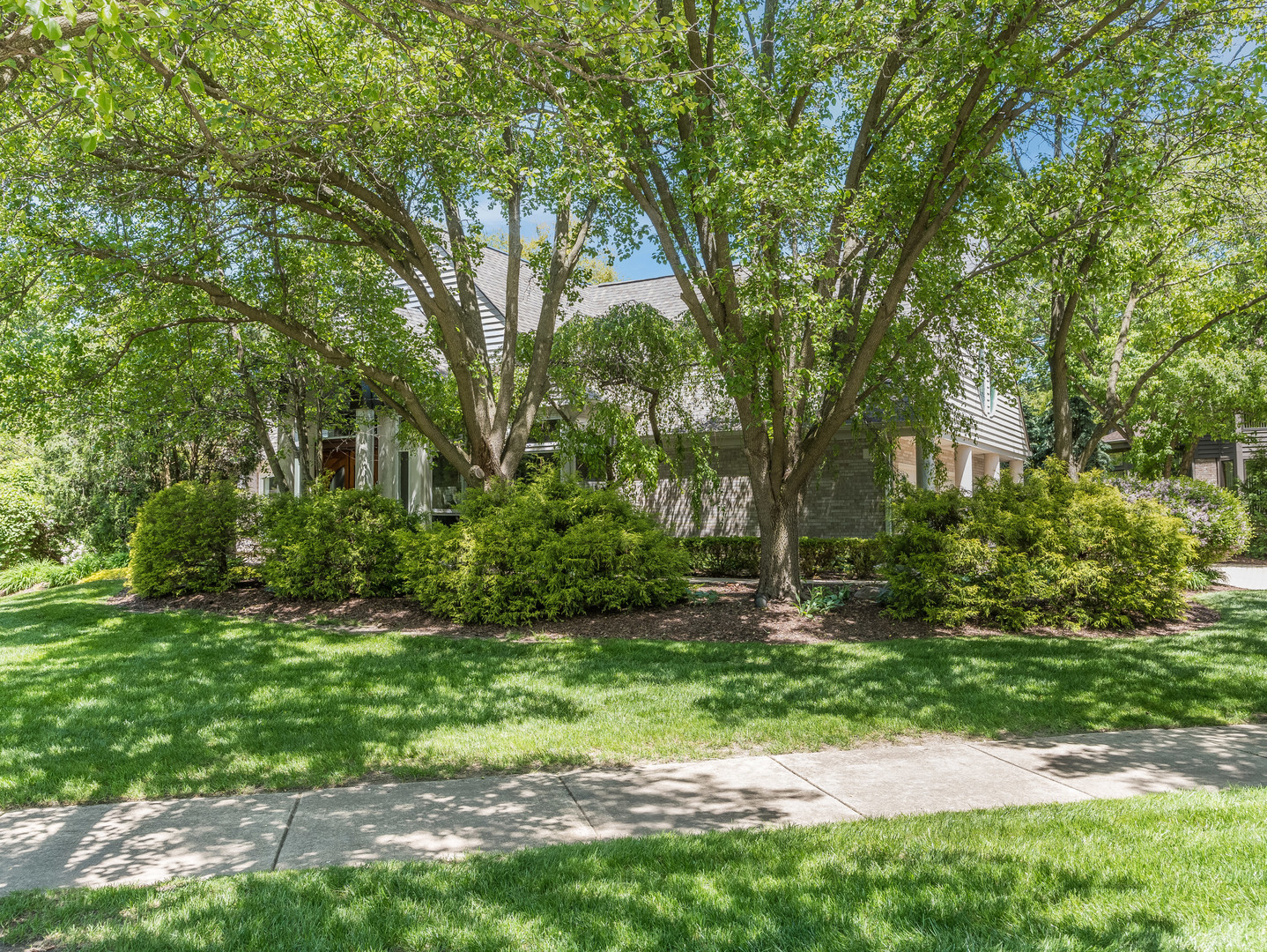 1611 Mistwood Drive, Naperville, IL 60540