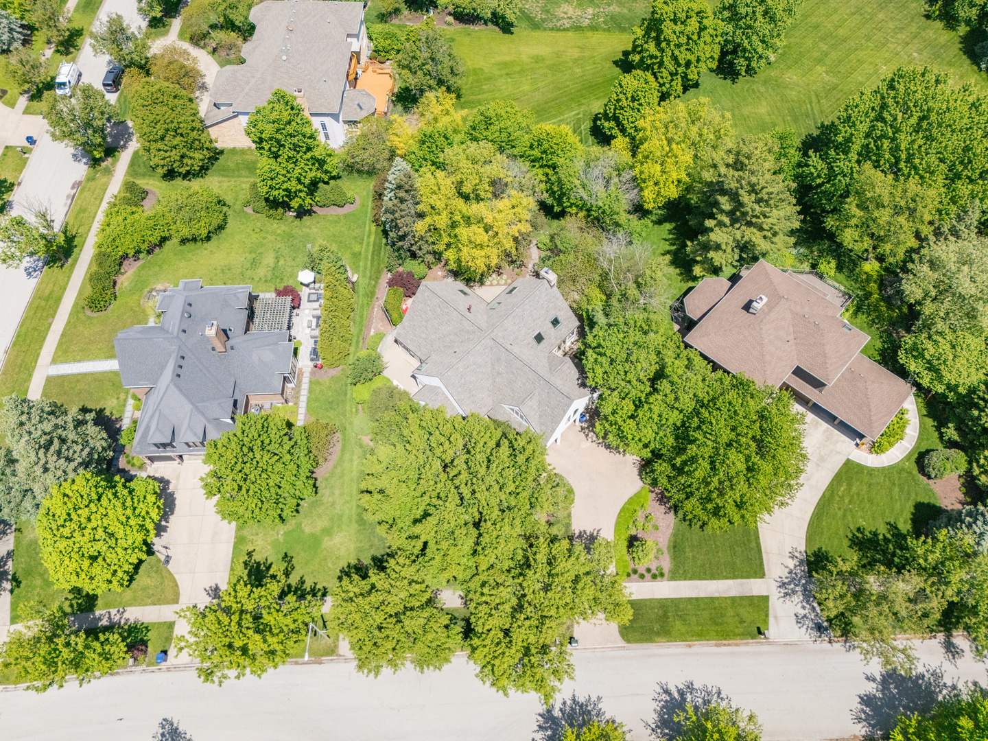 1611 Mistwood Drive, Naperville, IL 60540