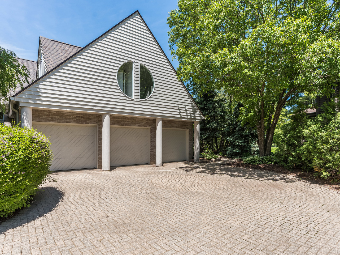 1611 Mistwood Drive, Naperville, IL 60540