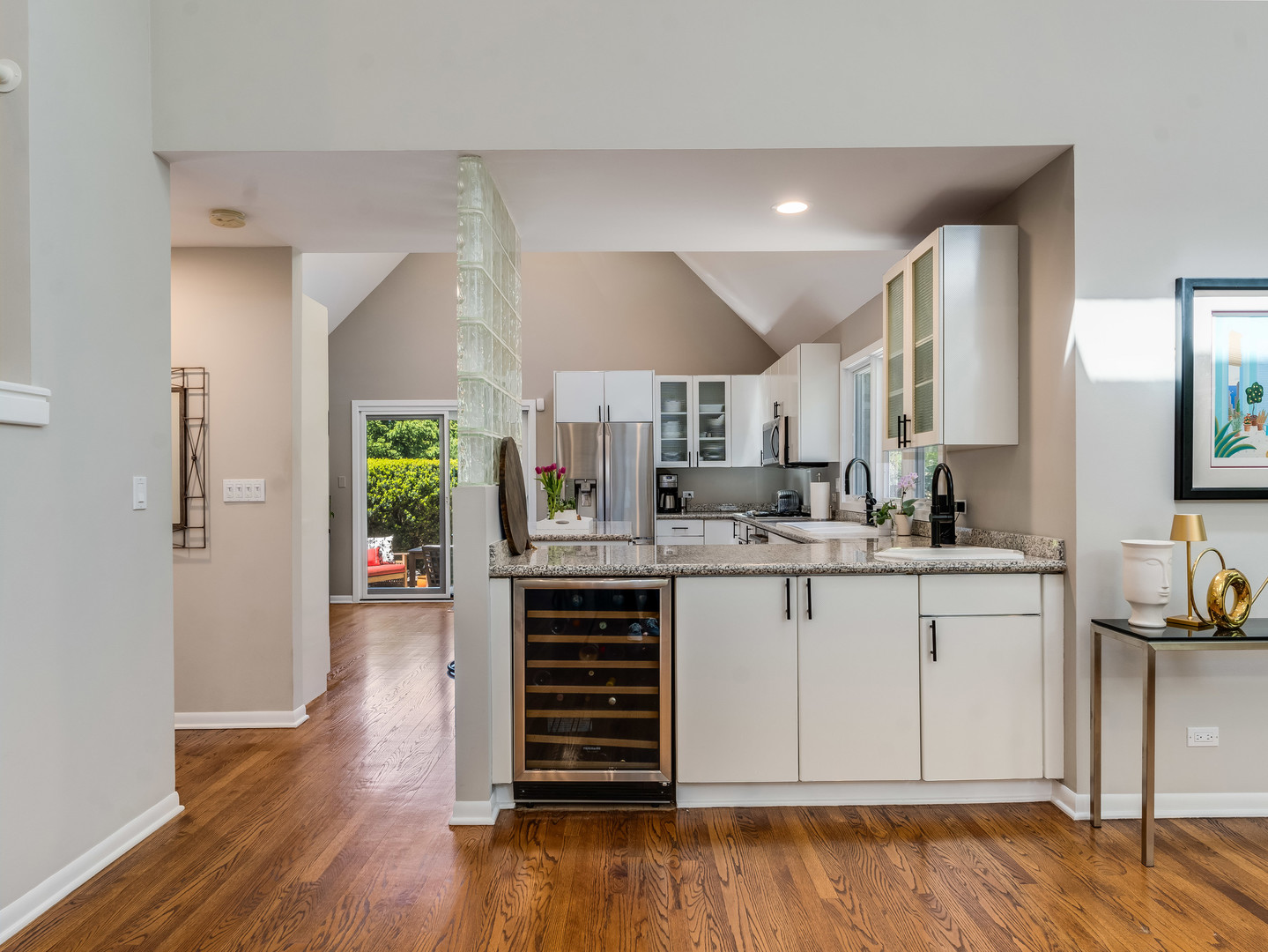 1611 Mistwood Drive, Naperville, IL 60540