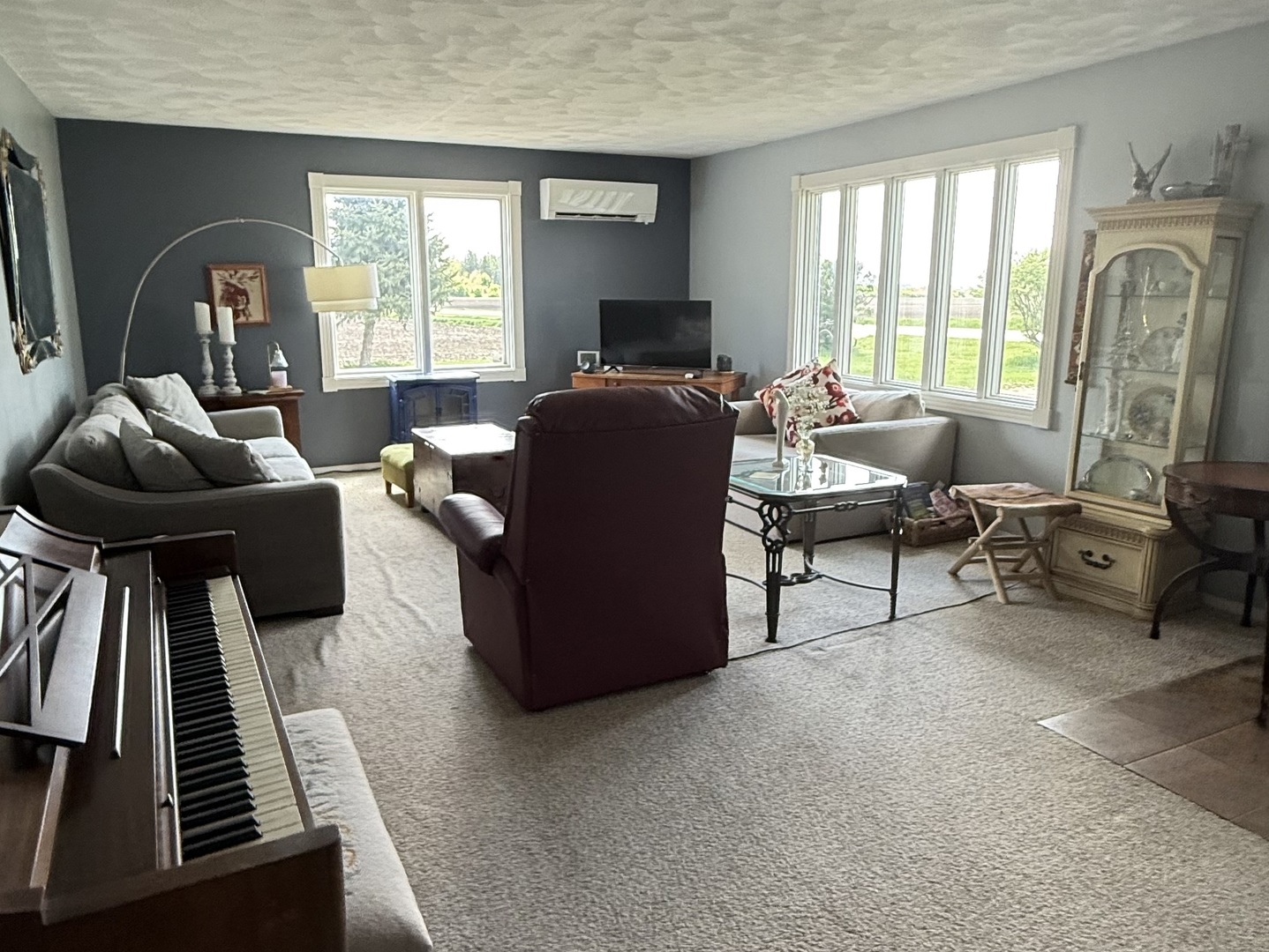 27986 Esmond Road, Esmond, IL 60129