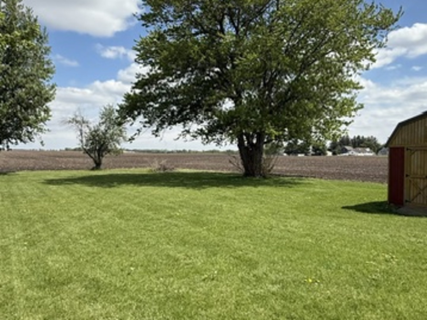 27986 Esmond Road, Esmond, IL 60129