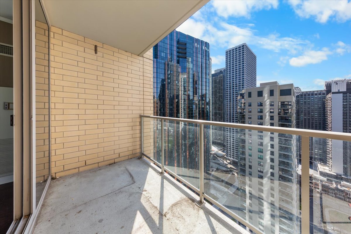 420 E Waterside Drive #2303, Chicago, IL 60601